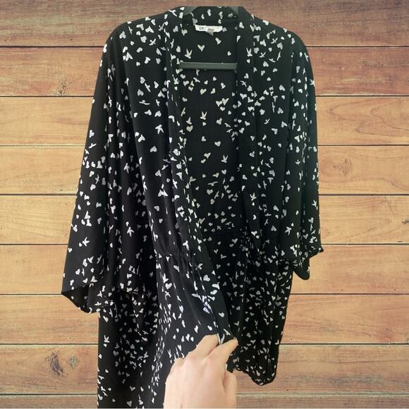 DR2 Daniel Rainn plus size kimono style blouse - Picture 2 of 8